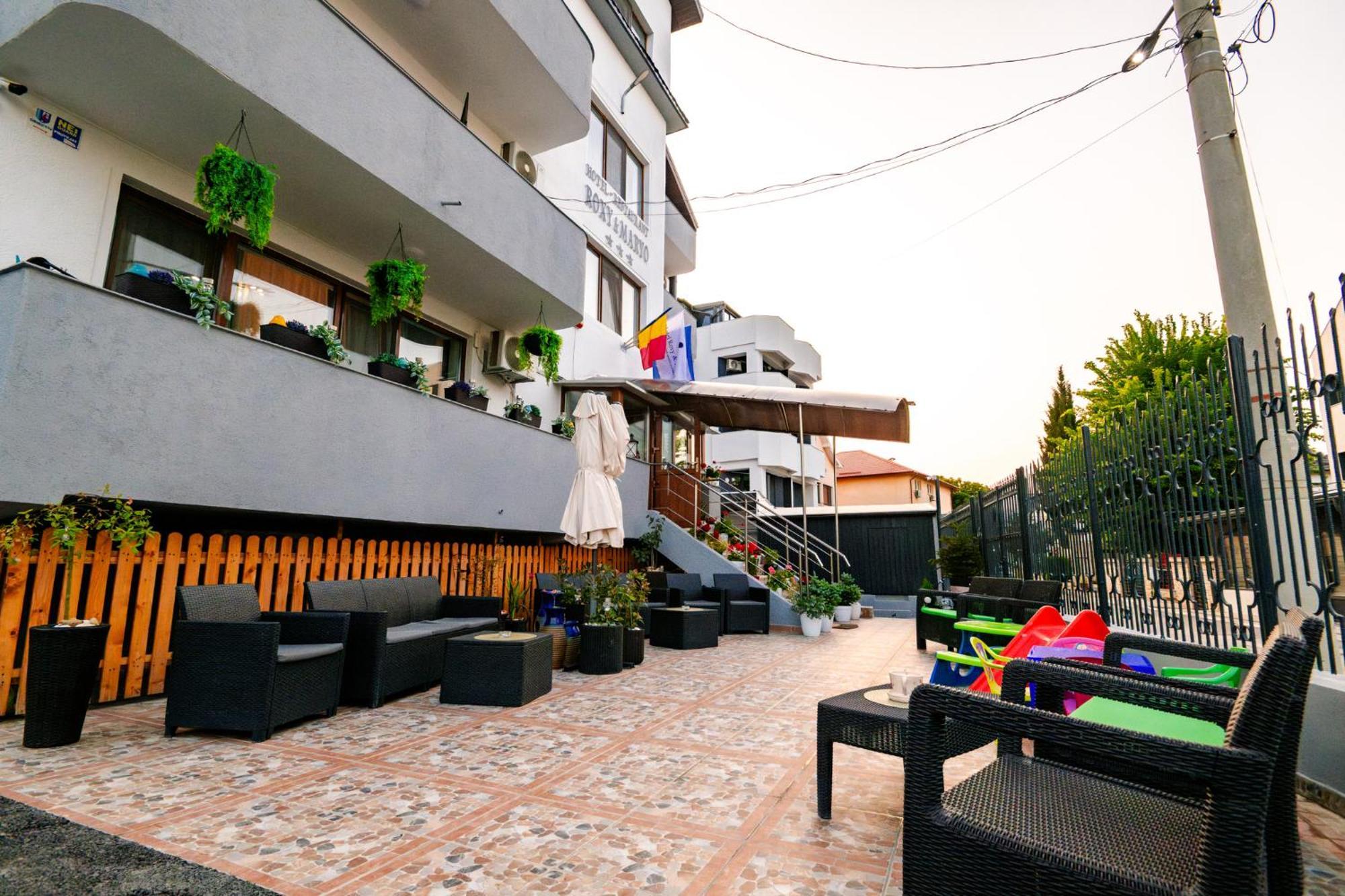 Hotel Roxy&Maryo- Restaurant -Terasa- Loc de joaca pentru copii -Parcare gratuita Eforie Nord Exterior foto