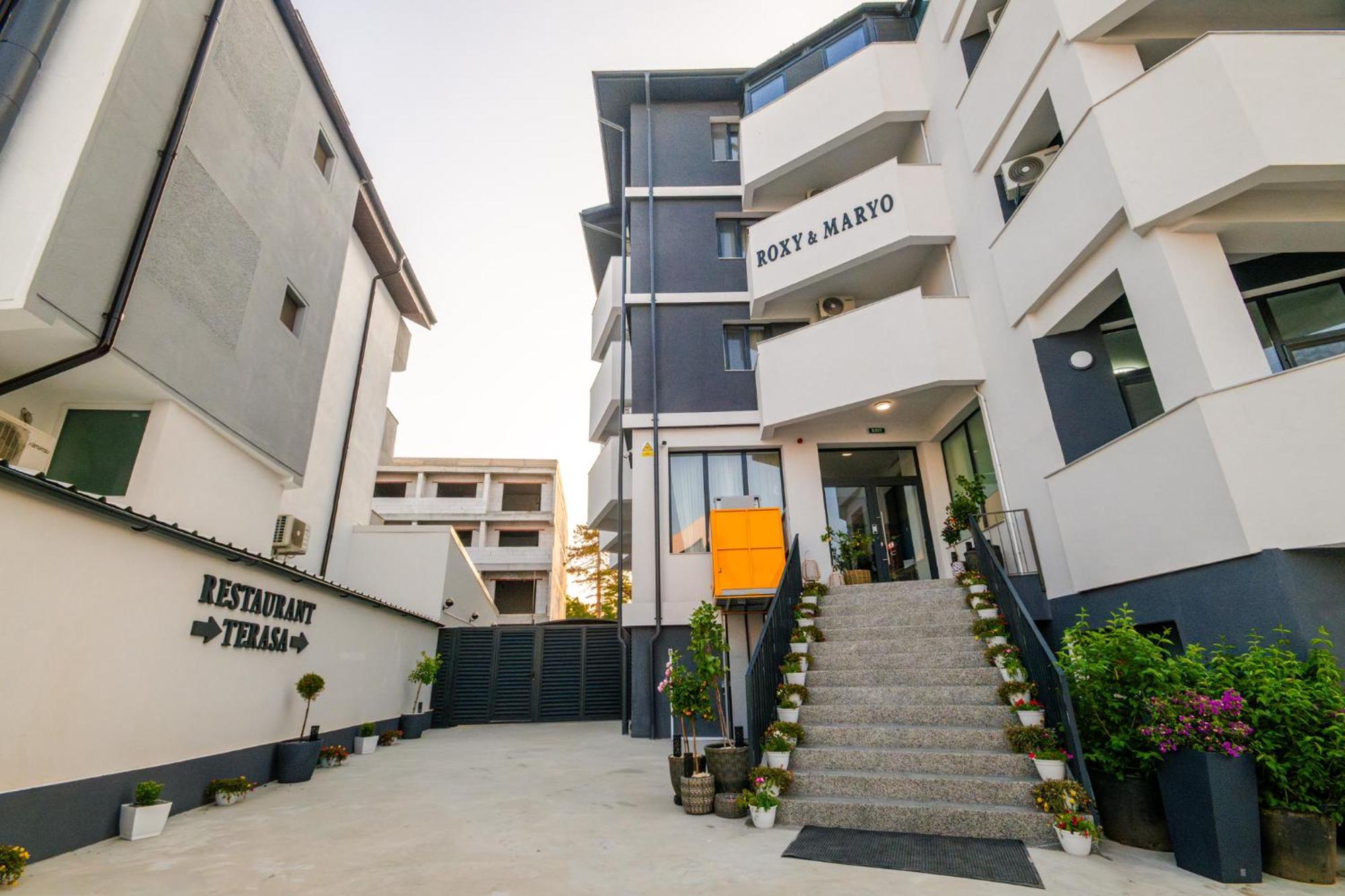 Hotel Roxy&Maryo- Restaurant -Terasa- Loc de joaca pentru copii -Parcare gratuita Eforie Nord Exterior foto