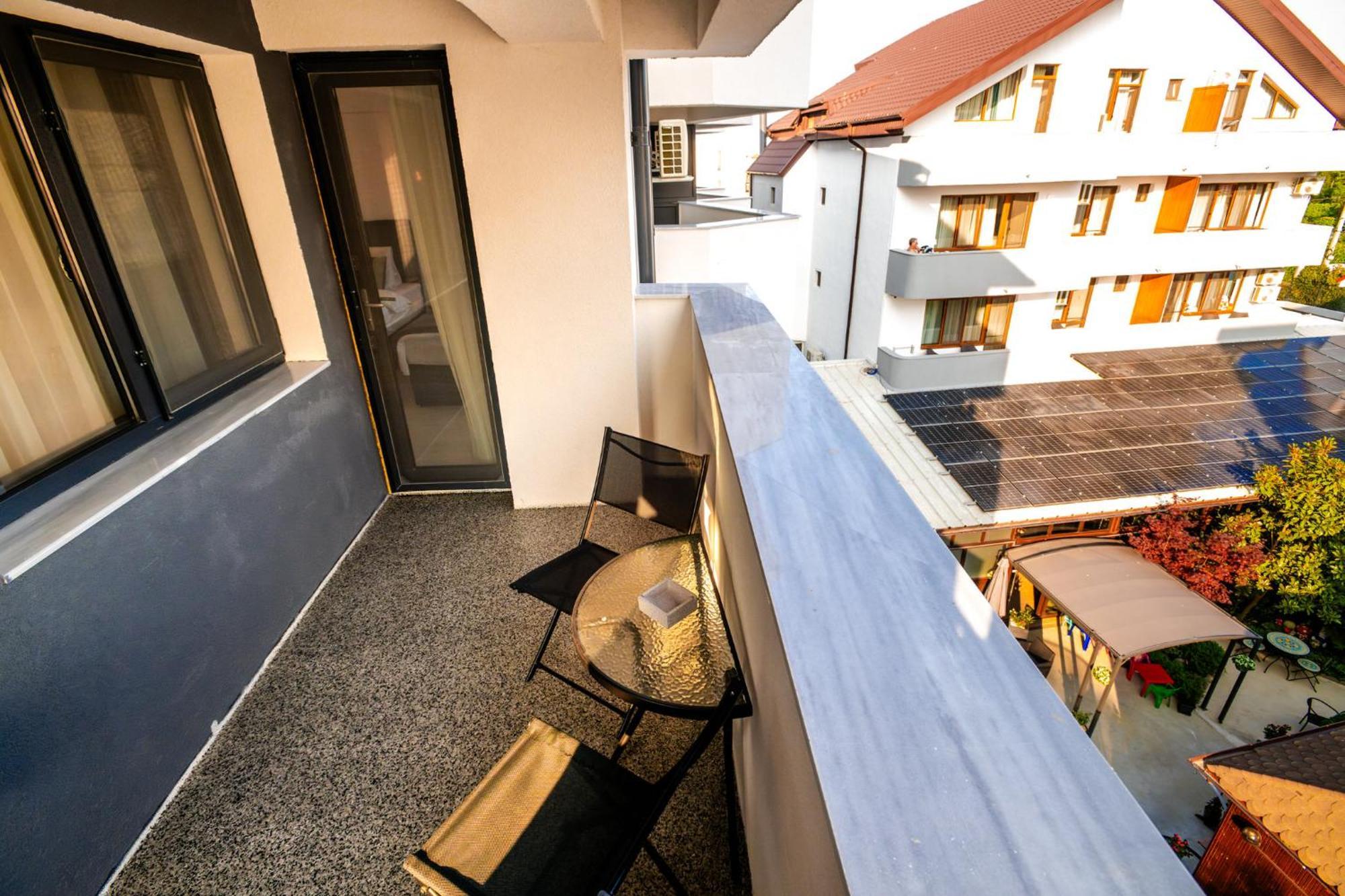 Hotel Roxy&Maryo- Restaurant -Terasa- Loc de joaca pentru copii -Parcare gratuita Eforie Nord Exterior foto
