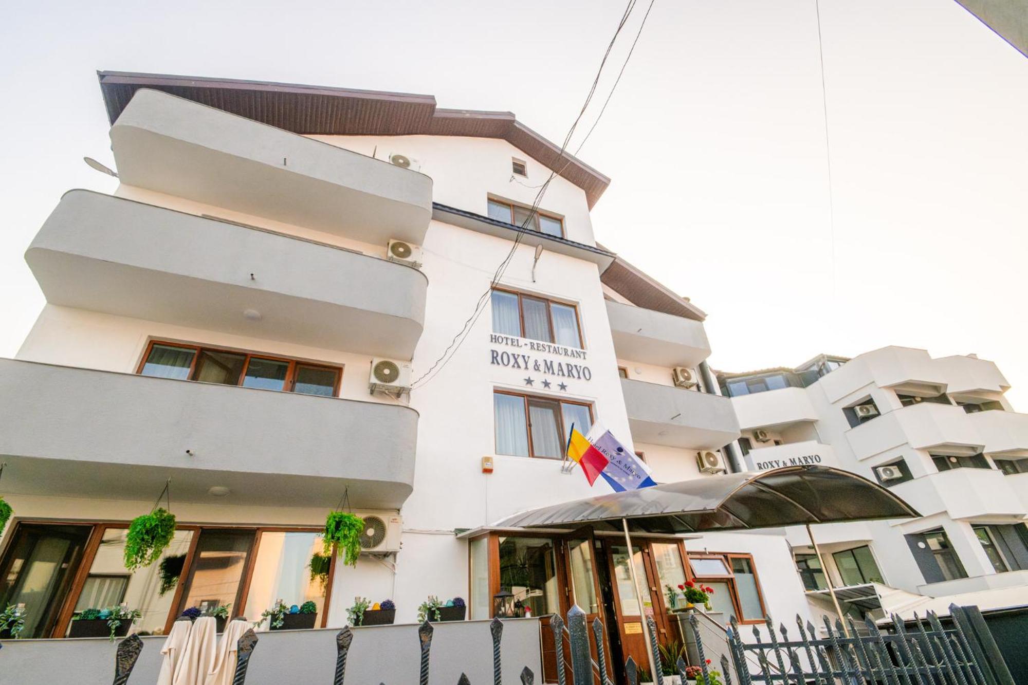 Hotel Roxy&Maryo- Restaurant -Terasa- Loc de joaca pentru copii -Parcare gratuita Eforie Nord Exterior foto