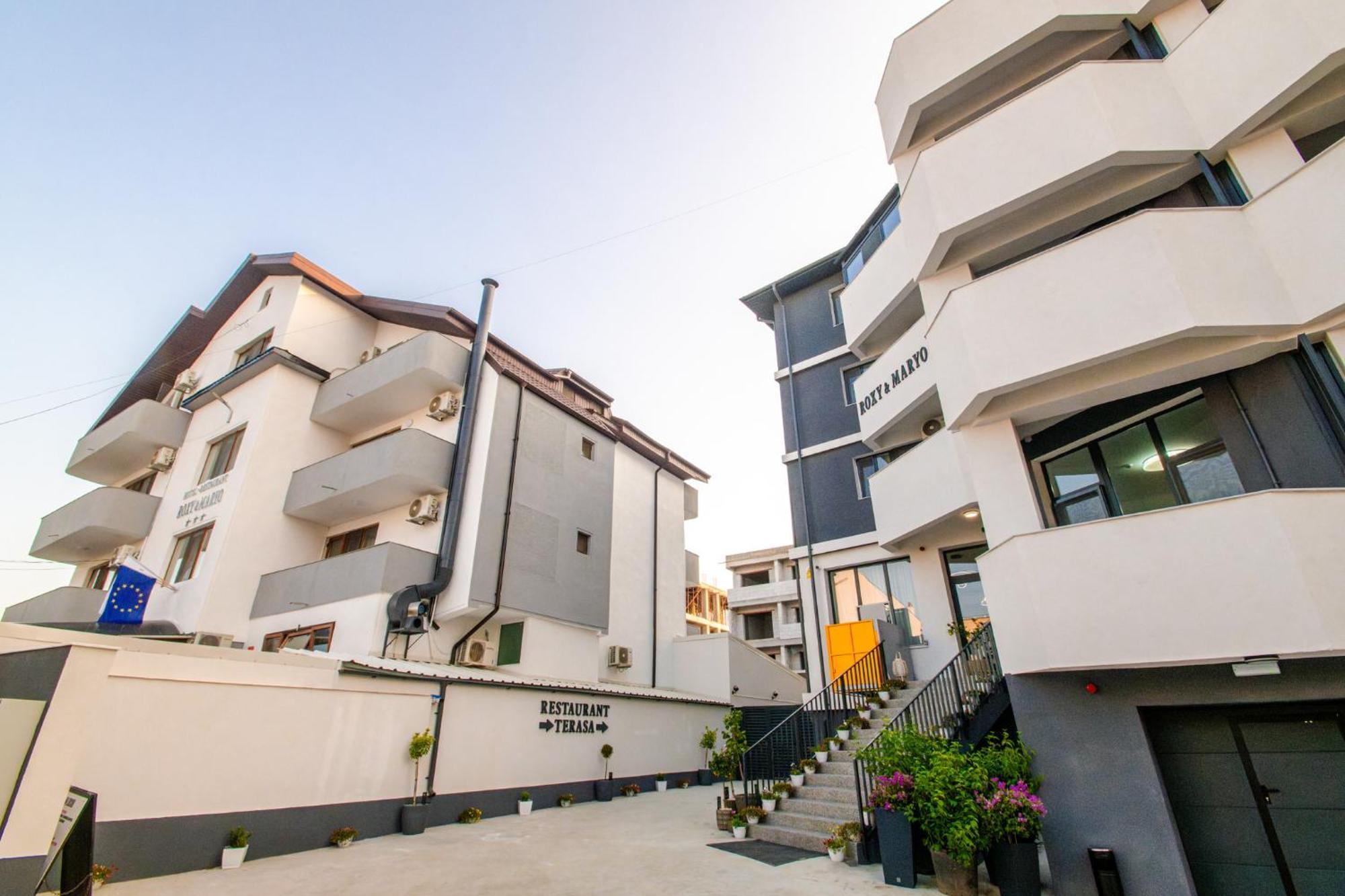 Hotel Roxy&Maryo- Restaurant -Terasa- Loc de joaca pentru copii -Parcare gratuita Eforie Nord Exterior foto