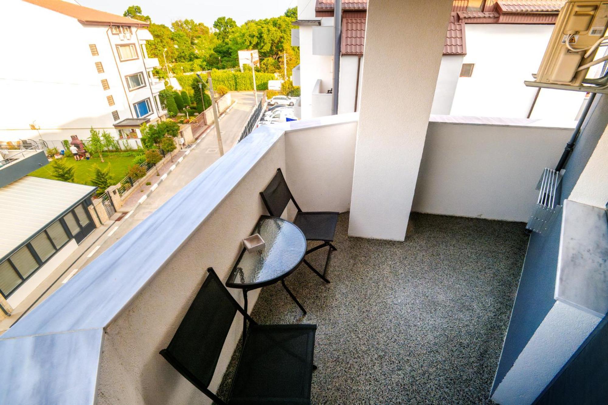 Hotel Roxy&Maryo- Restaurant -Terasa- Loc de joaca pentru copii -Parcare gratuita Eforie Nord Exterior foto