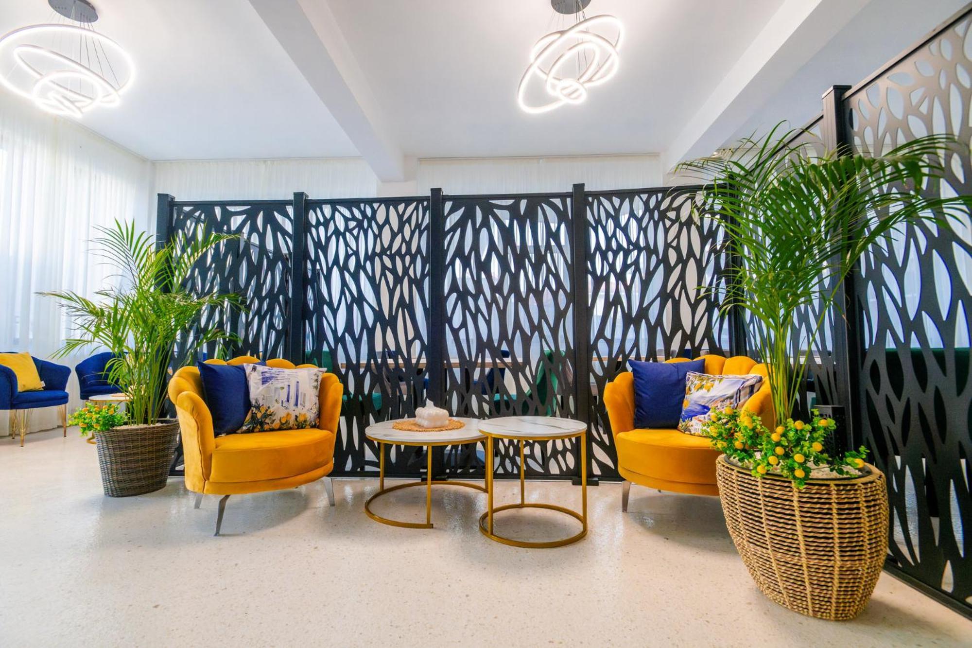 Hotel Roxy&Maryo- Restaurant -Terasa- Loc de joaca pentru copii -Parcare gratuita Eforie Nord Exterior foto