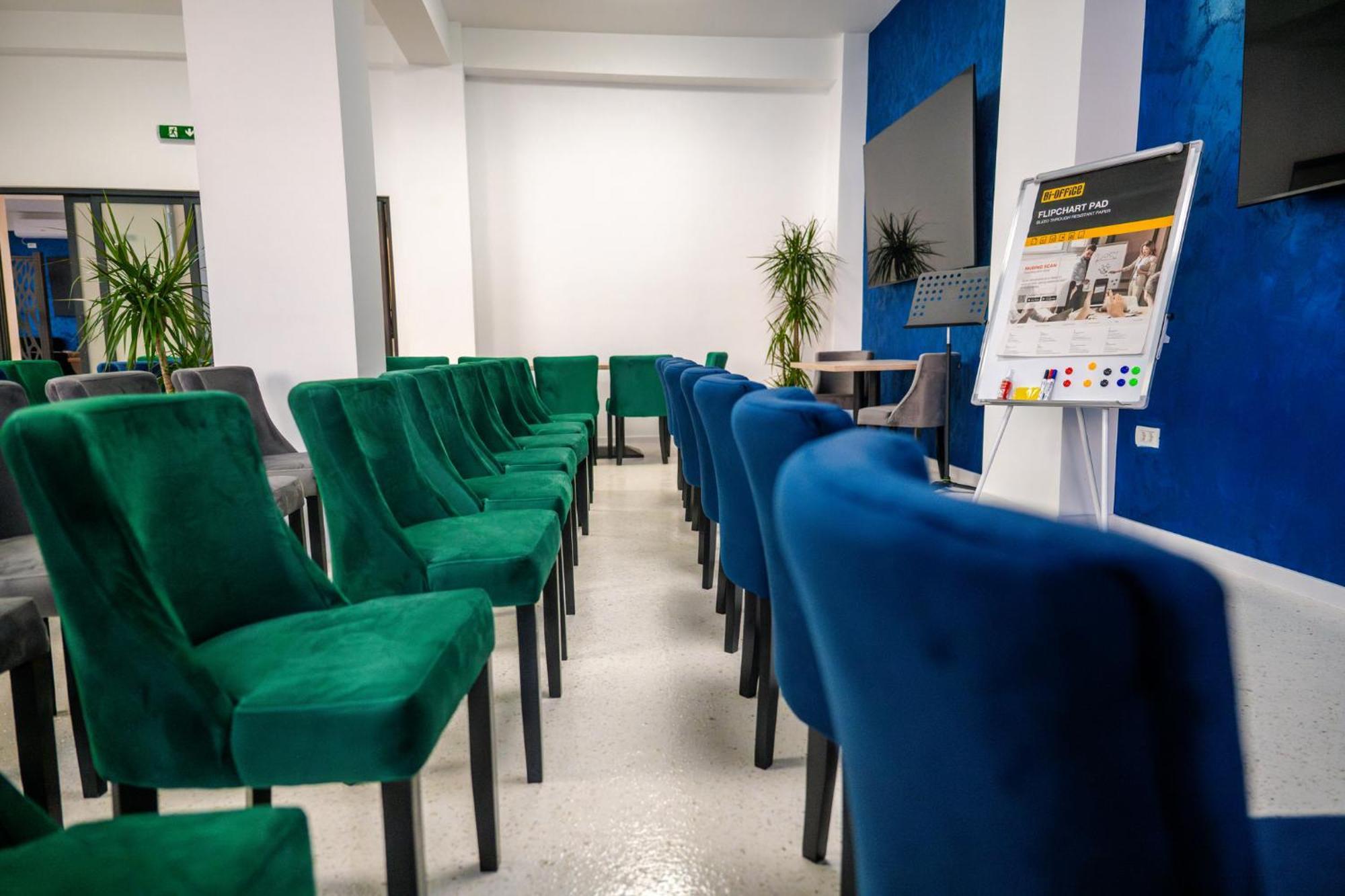 Hotel Roxy&Maryo- Restaurant -Terasa- Loc de joaca pentru copii -Parcare gratuita Eforie Nord Exterior foto